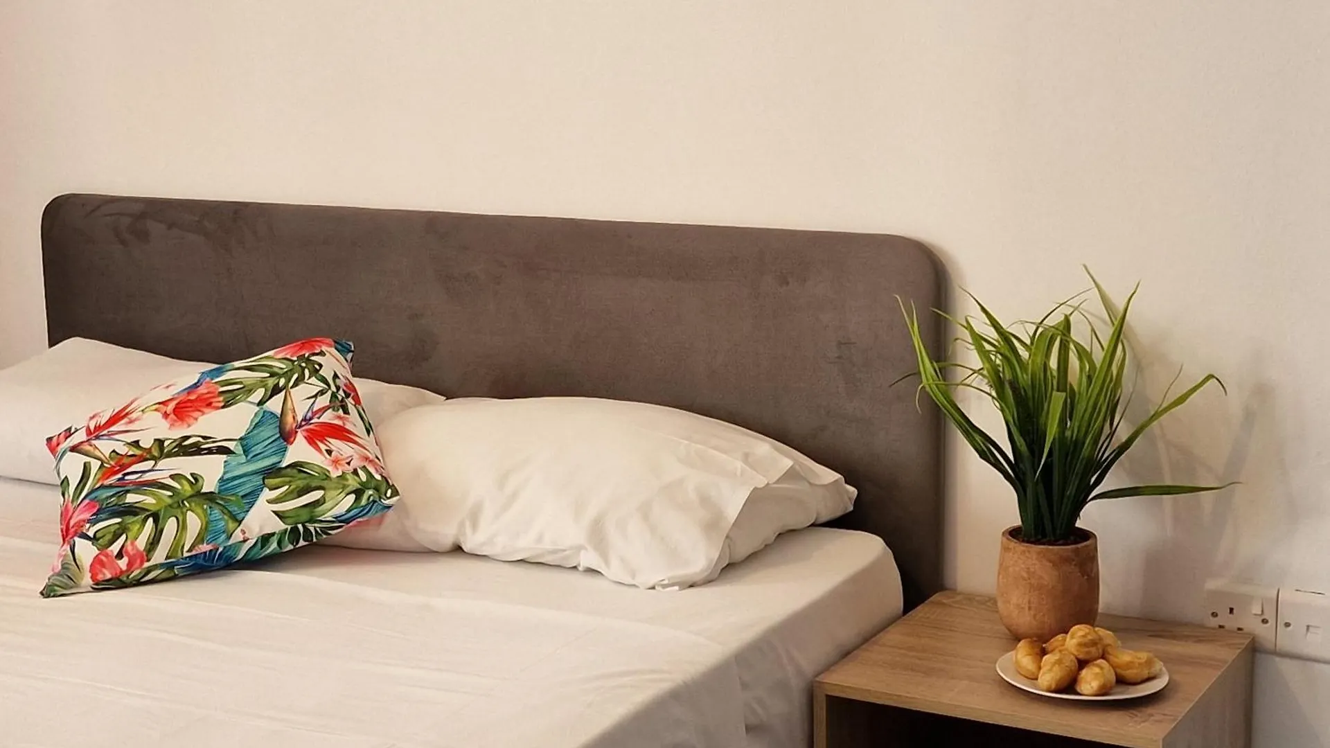 Apartment Tropical Paradise 200M From Finikoudes Beach Larnaca